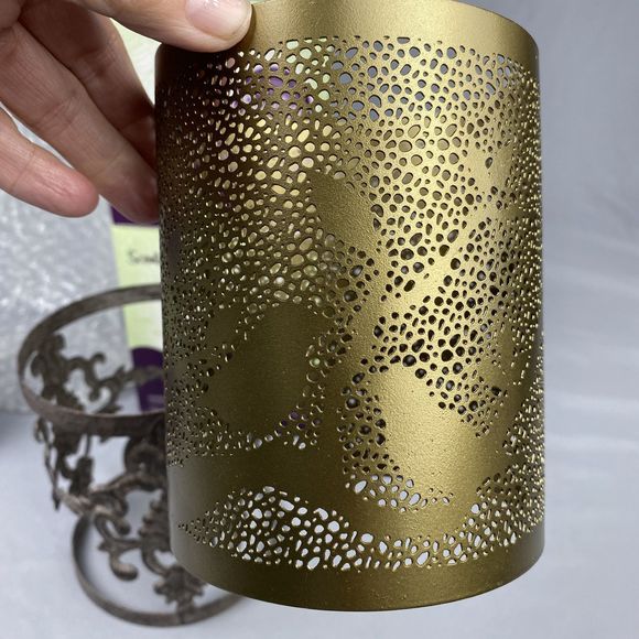 Scentsy Warmer Wraps Lot Of 2 Chickadee & Damask Original Boxes - Picture 2 of 5